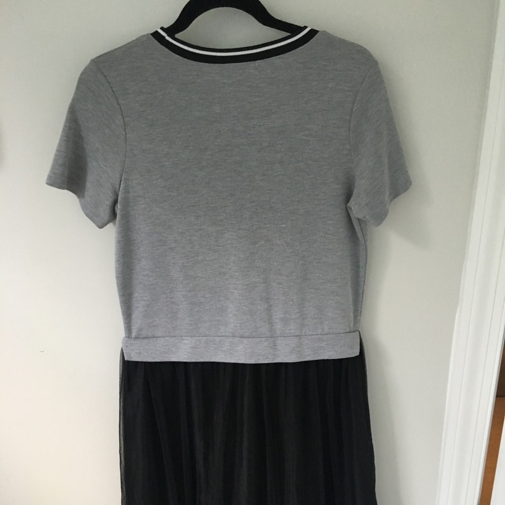 Dress - Picture 6 of 7